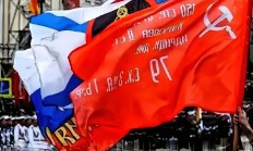 开云娱乐登录 -莫斯科中央陆军训练开放日；关键战强势反弹引观众欢呼；NBA季后赛在即；数据层面出现新趋势的简单介绍