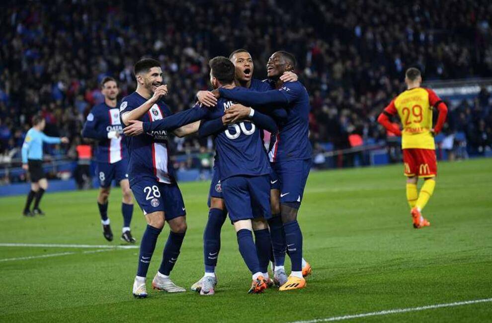 赛地聚焦——荷甲转会期热度飙升,奥兰多魔术刷新队史纪录,底气十足,赛程密集仍需轮换的简单介绍 赛地聚焦——荷甲转会期热度飙升,奥兰多魔术刷新队史纪录,底气十足,赛程密集仍需轮换的简单介绍